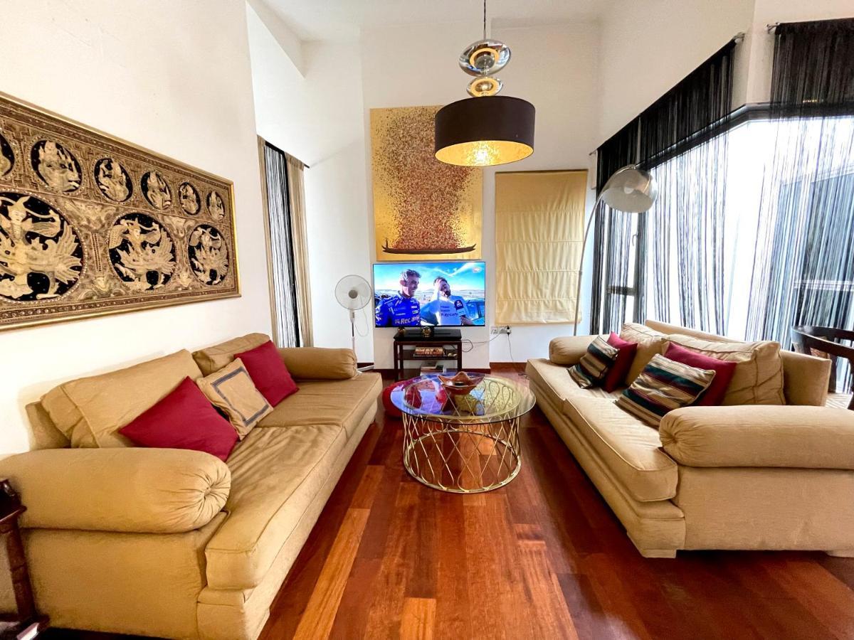 Atico En Plaza De La Constitucion 3 Bedrooms Малага Екстериор снимка