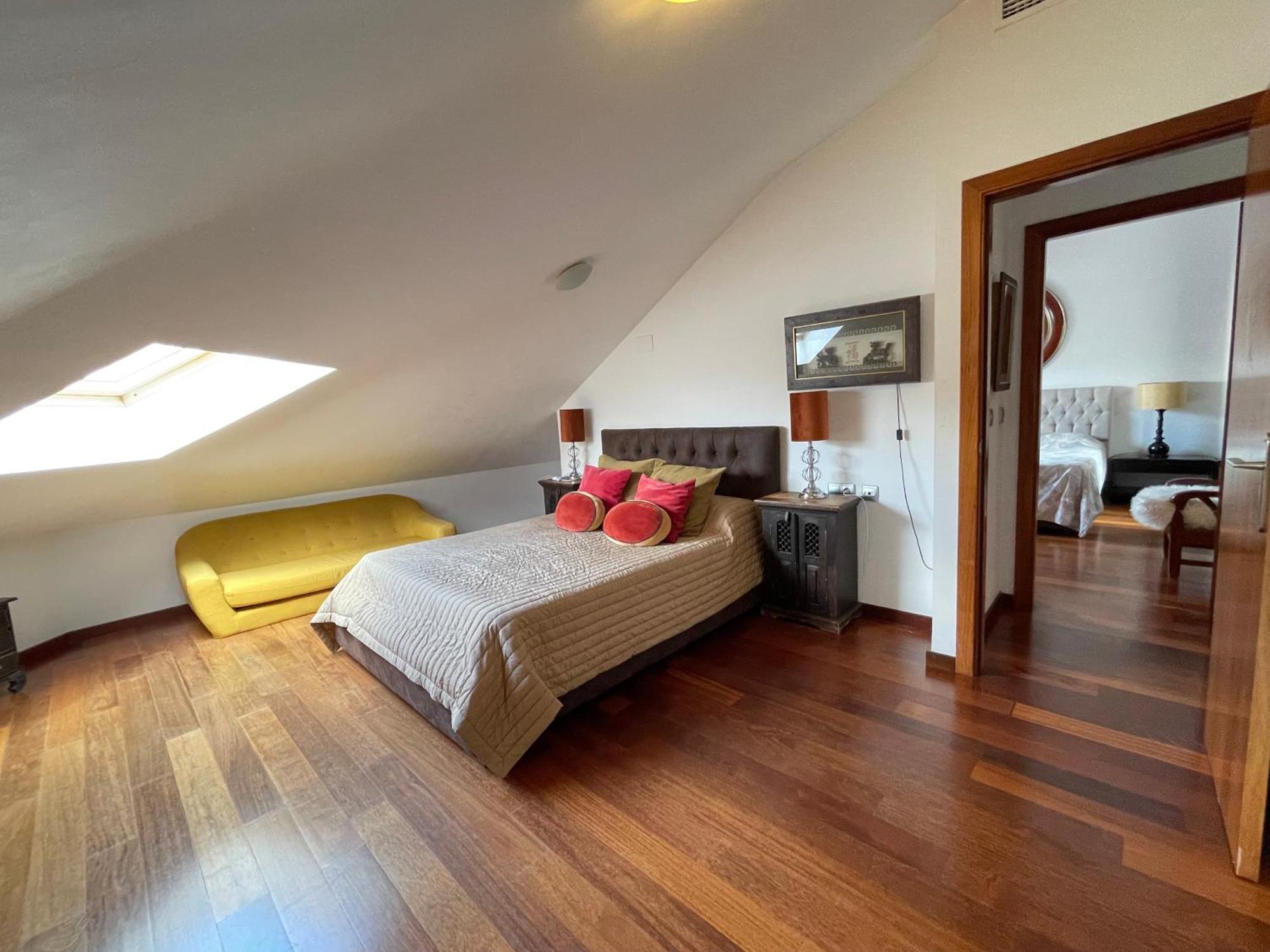 Atico En Plaza De La Constitucion 3 Bedrooms Малага Екстериор снимка